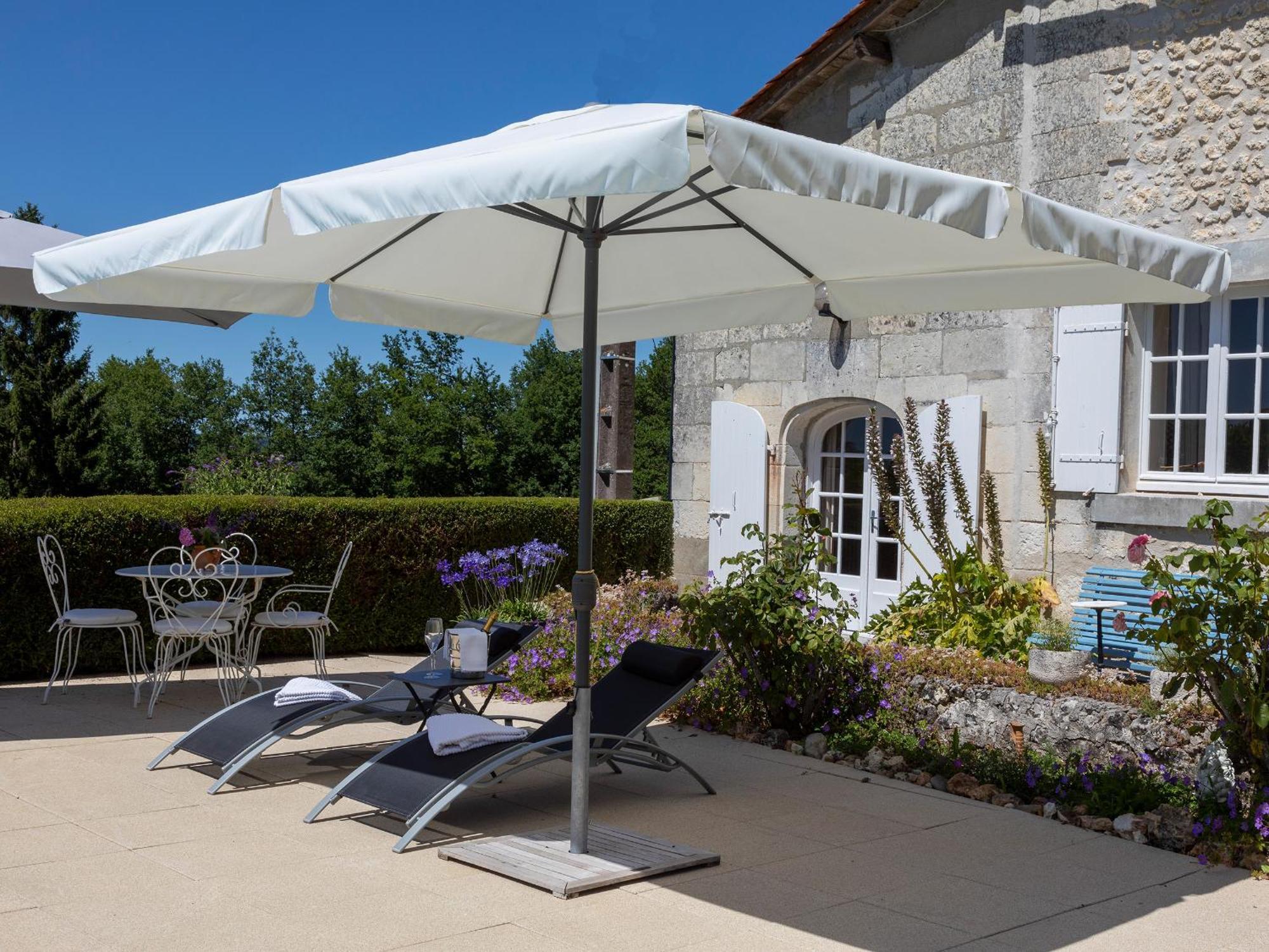 Yviers Le Boisdalon B&B 외부 사진